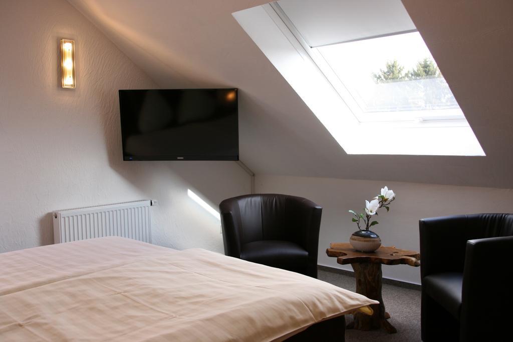 Hotel Zur Wasserburg Kerpen  Pokój zdjęcie