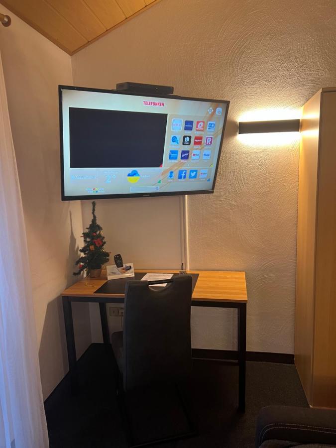 Hotel Zur Wasserburg Kerpen  Zewnętrze zdjęcie