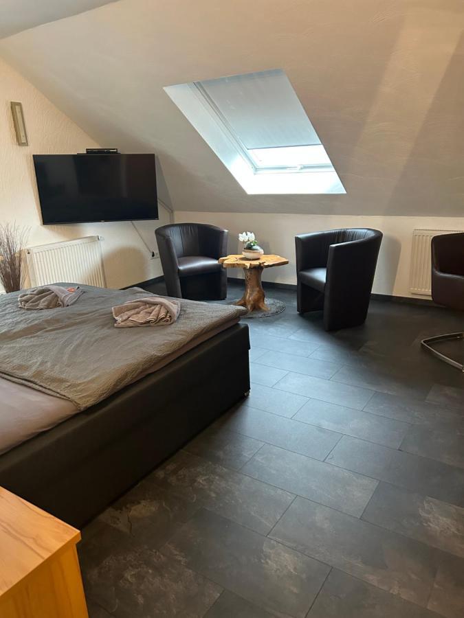 Hotel Zur Wasserburg Kerpen  Zewnętrze zdjęcie